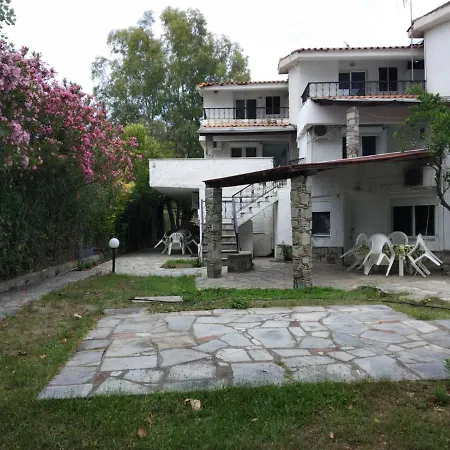 Daire Adam's House *